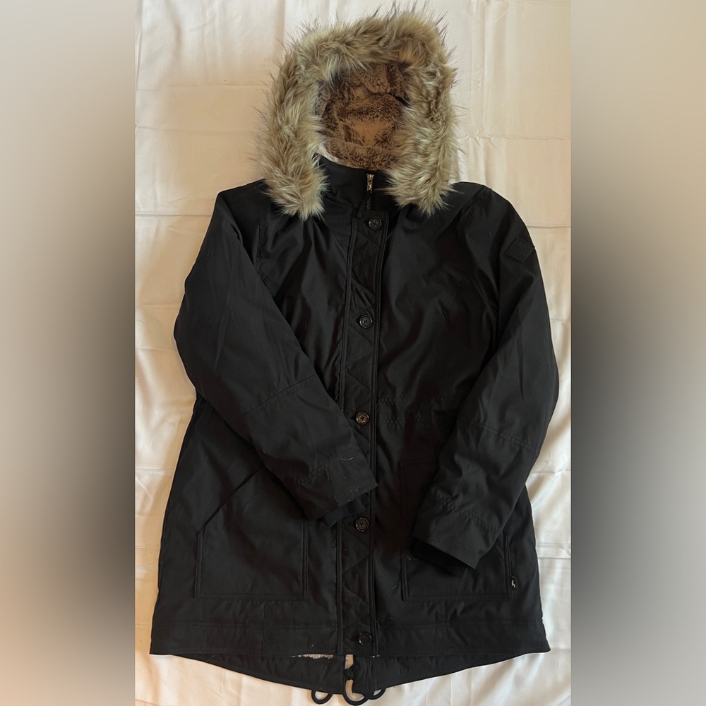 black Hollister winter coat with fur lining